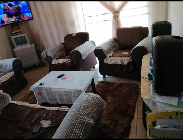 3 BEDROOM HOUSE FOR SALE IN WATERKLOOF HILL ESTATE